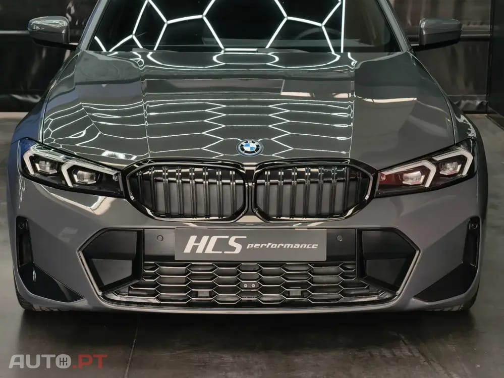 BMW 330 e Pack Desportivo M Pro Auto