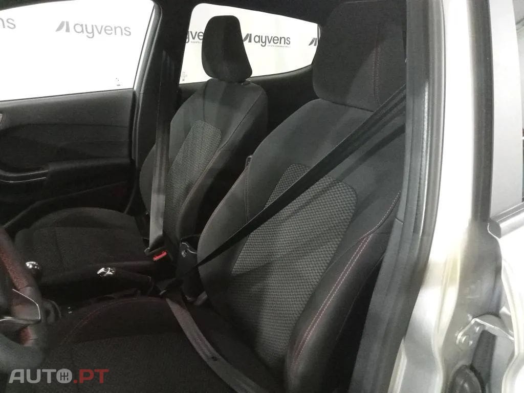Ford Fiesta 1.0 EcoBoost MHEV ST-Line