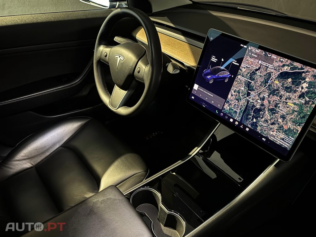 Tesla Model 3 Standard Range Plus RWD