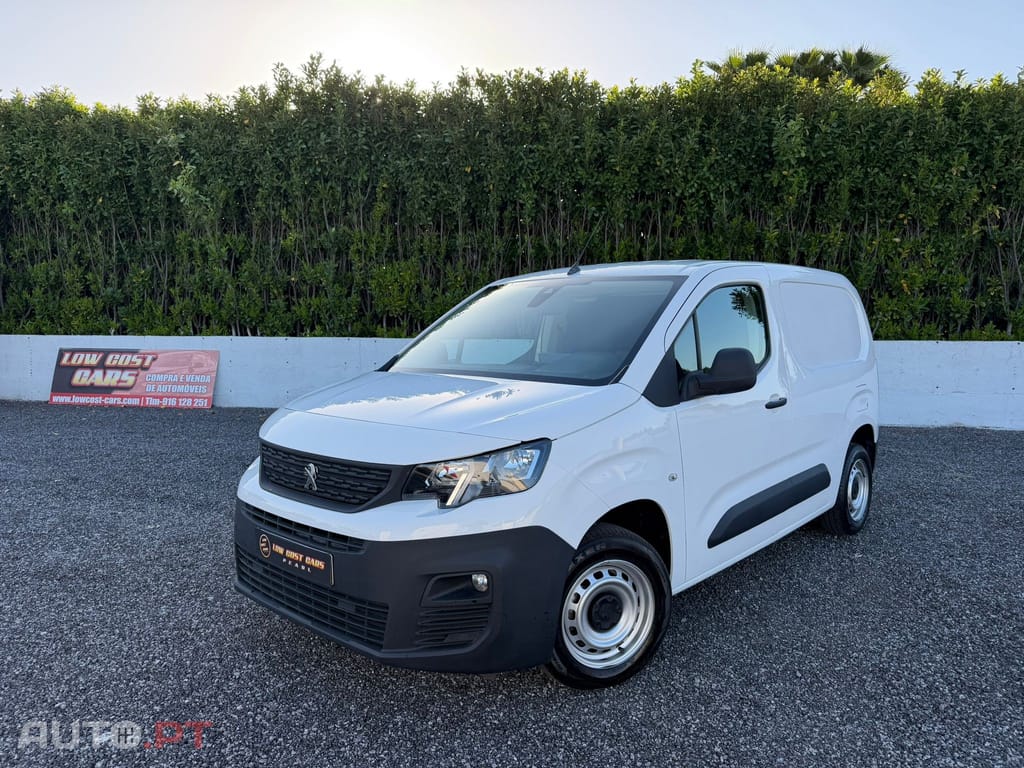 Peugeot Partner 1.5 BlueHDi Asphalt Standard
