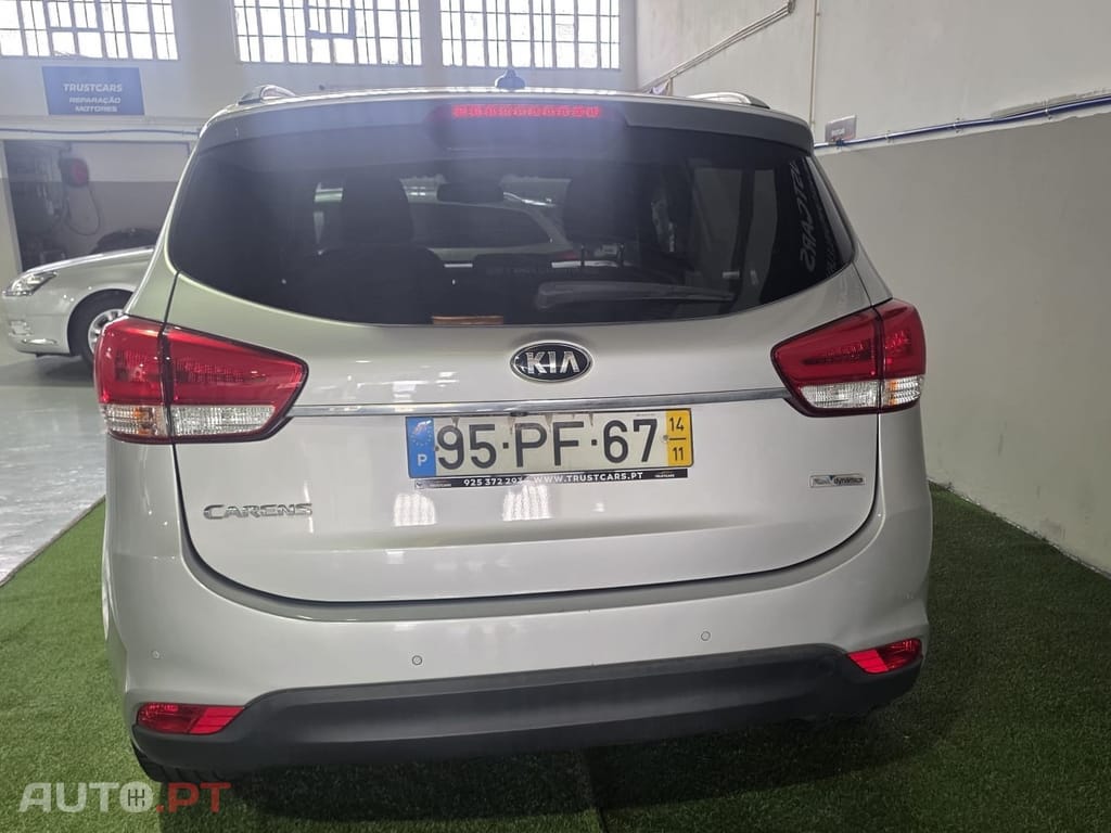 Kia Carens 1.7 CRDi ISG EX