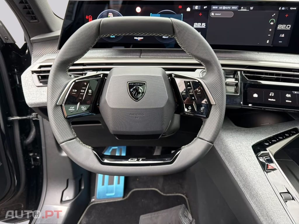 Peugeot E-5008 Long Range AWD I.V.A DEDUTIVEL 