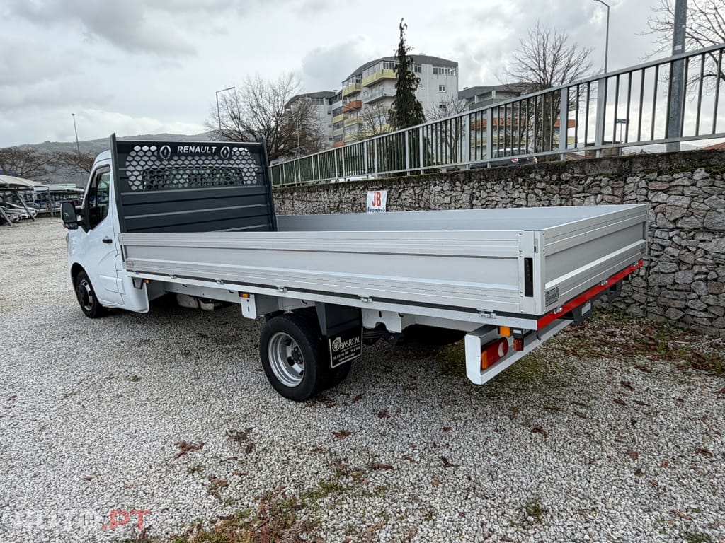 Renault Master 2.3 dCI L4 3.5T 3LUG Nacional