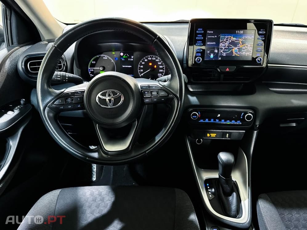 Toyota Yaris Hybrid Dynamic Edition