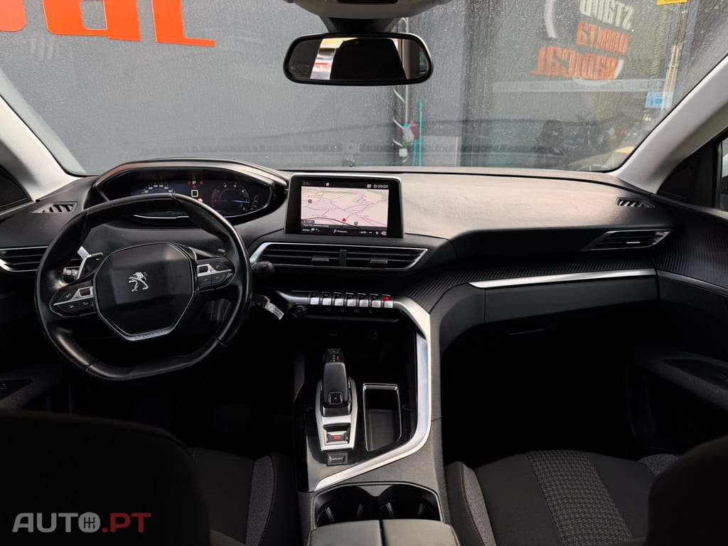 Peugeot 3008 1.5 BlueHDi Allure EAT8