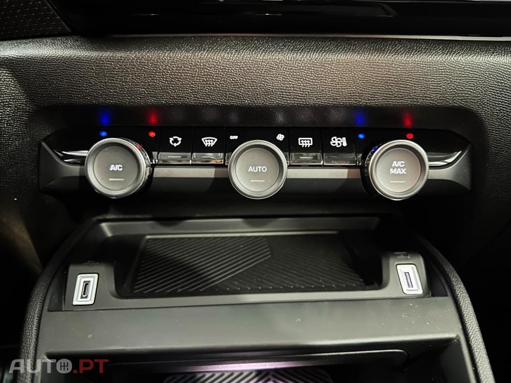 Citroen C4 PureTech 130 Stop&Start EAT8 PLUS