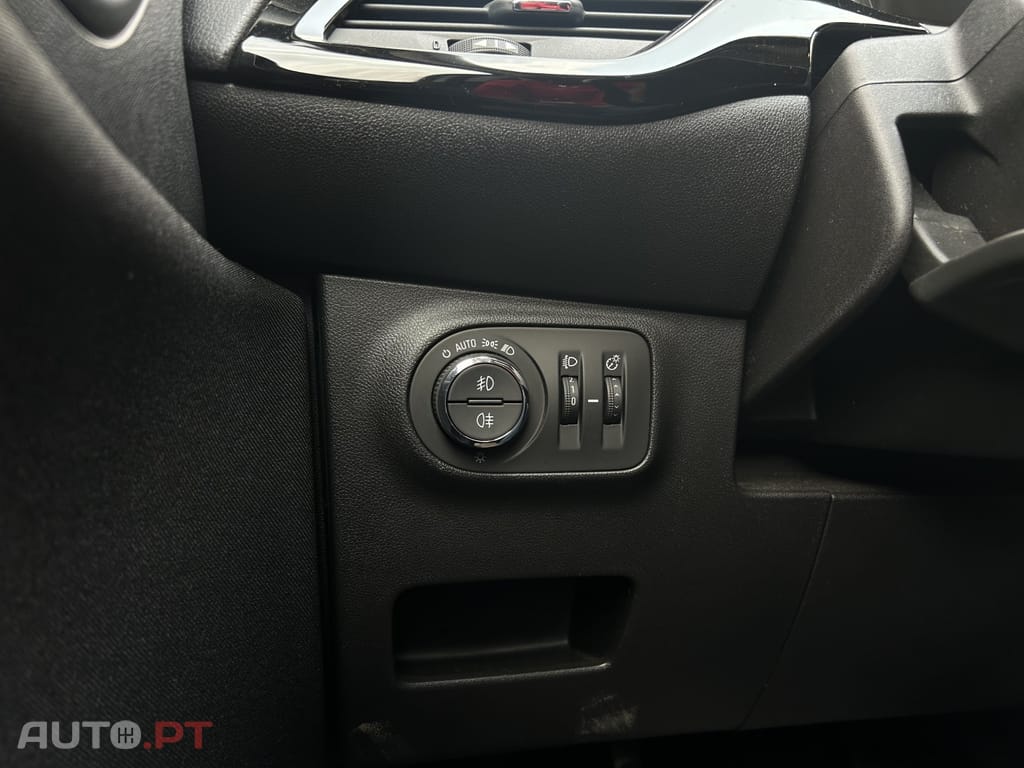 Opel Corsa 1.2 Enjoy
