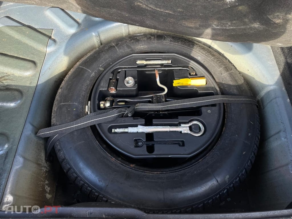 Citroen C4 1.4 16V SX