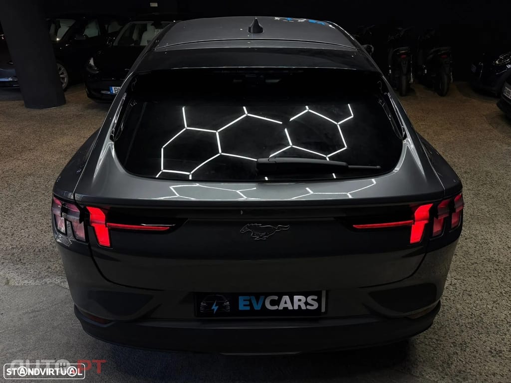 Ford Mustang Mach-E Standard