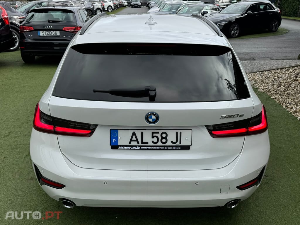 BMW 320 e Touring Corporate Edition Auto