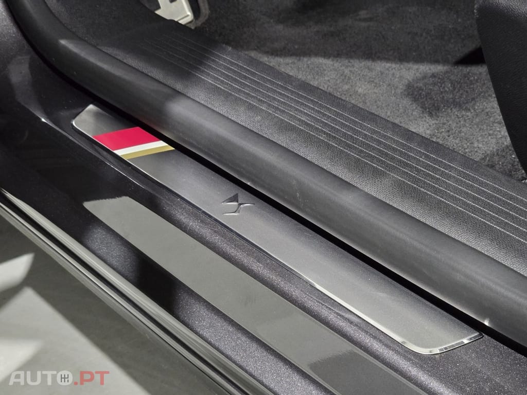 DS DS4 E-TENSE 225 PERFORMANCE LINE+