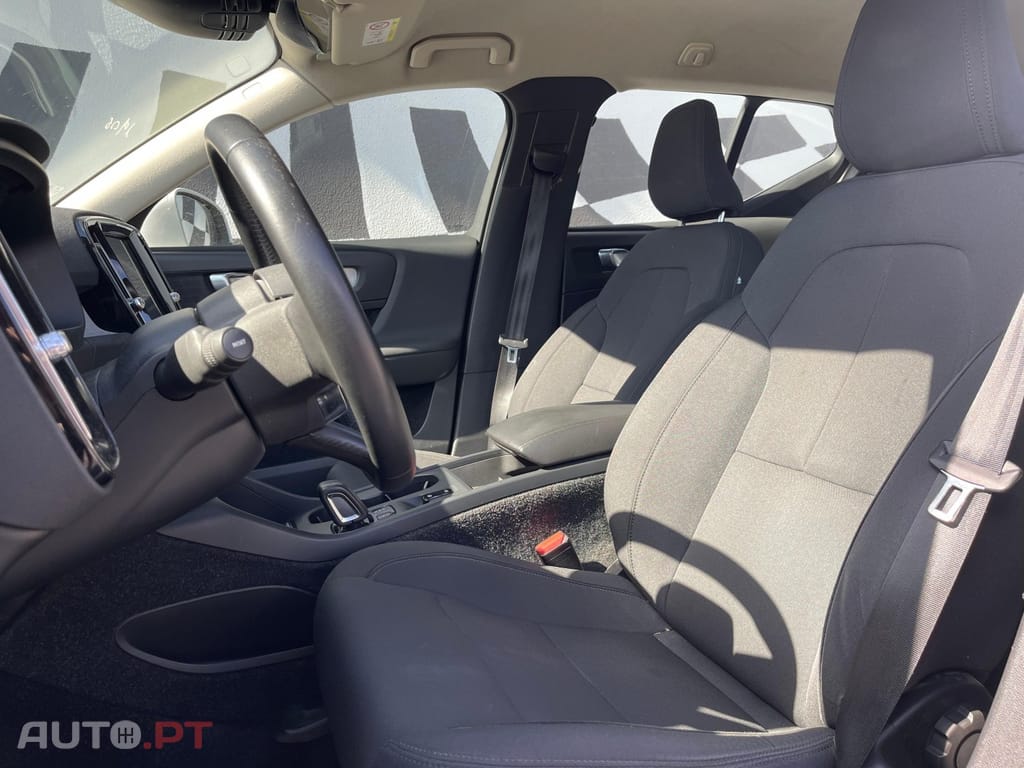 Volvo XC40 1.5 T5 PHEV Momentum