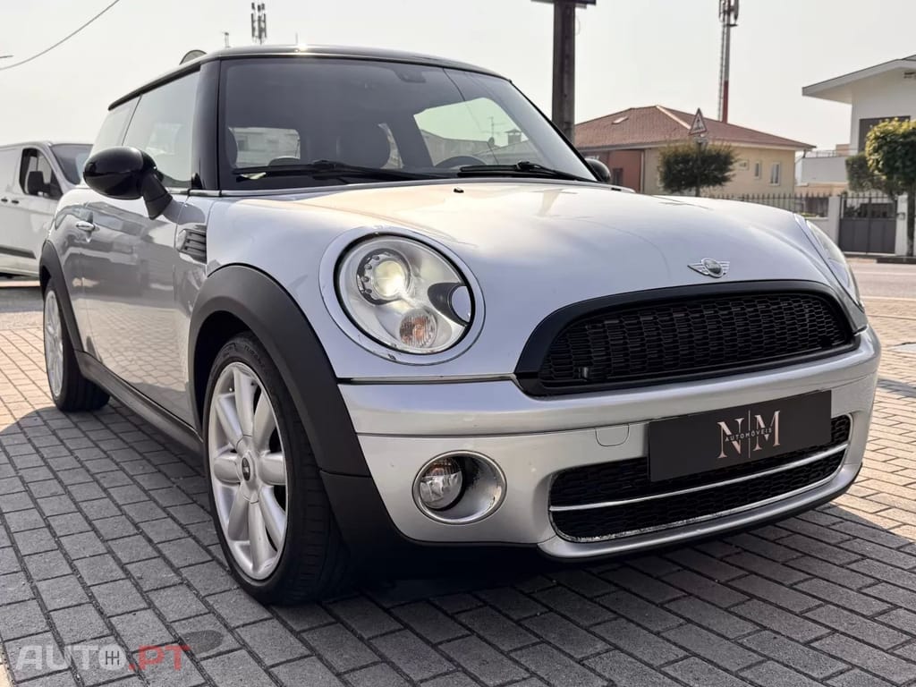 MINI Cooper Cooper D