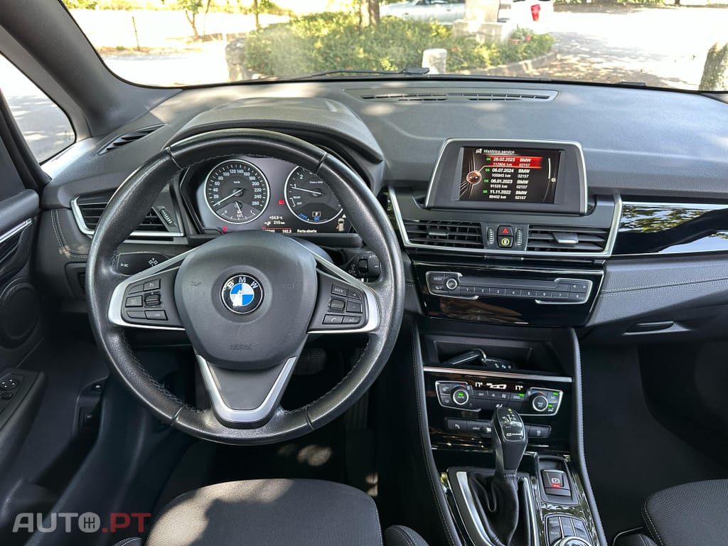 BMW 225 xe Line Sport