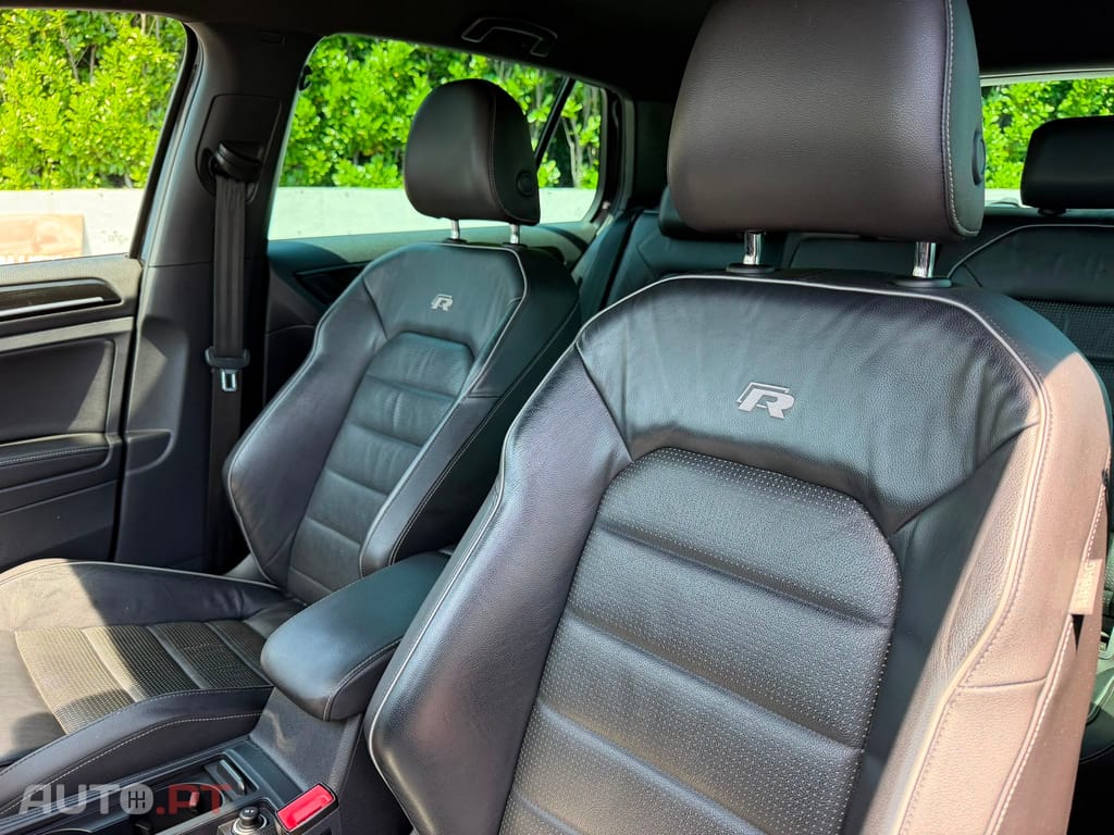 Volkswagen Golf 2.0 TSI R DSG