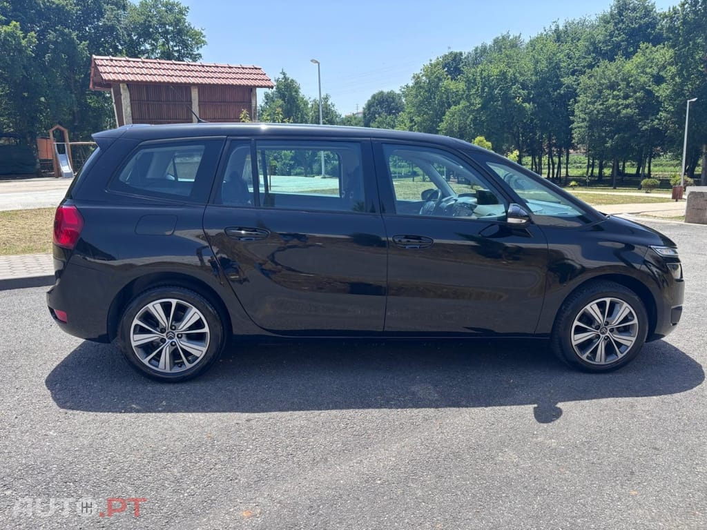 Citroën Grand C4 Spacetourer 1.6 BlueHDi Live — fotografia 4