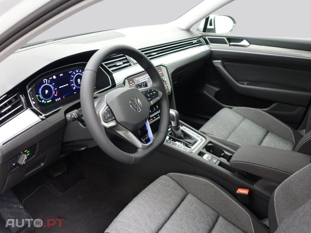 Volkswagen Passat Variant I.V.A DEDUTIVEL 1.4 eHybrid DSG GTE 