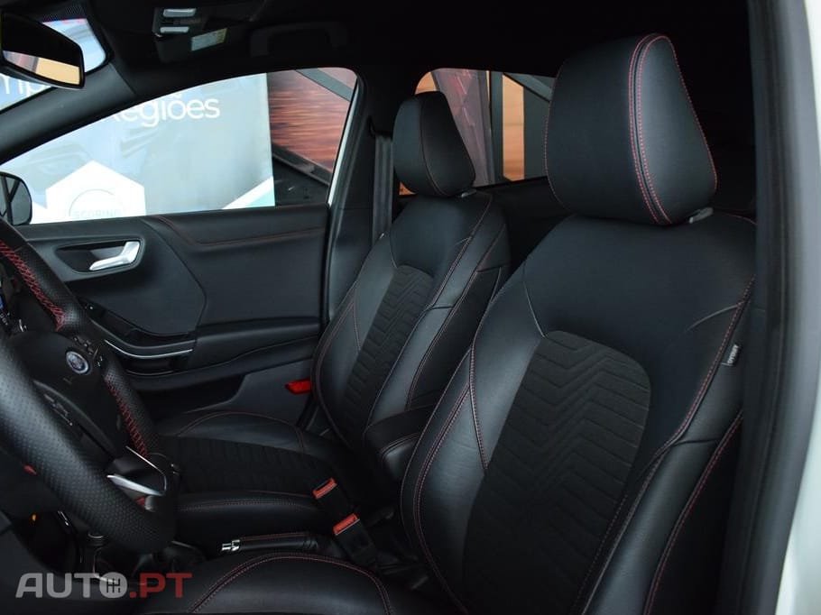 Ford Puma 1.0 EcoBoost MHEV ST-Line X