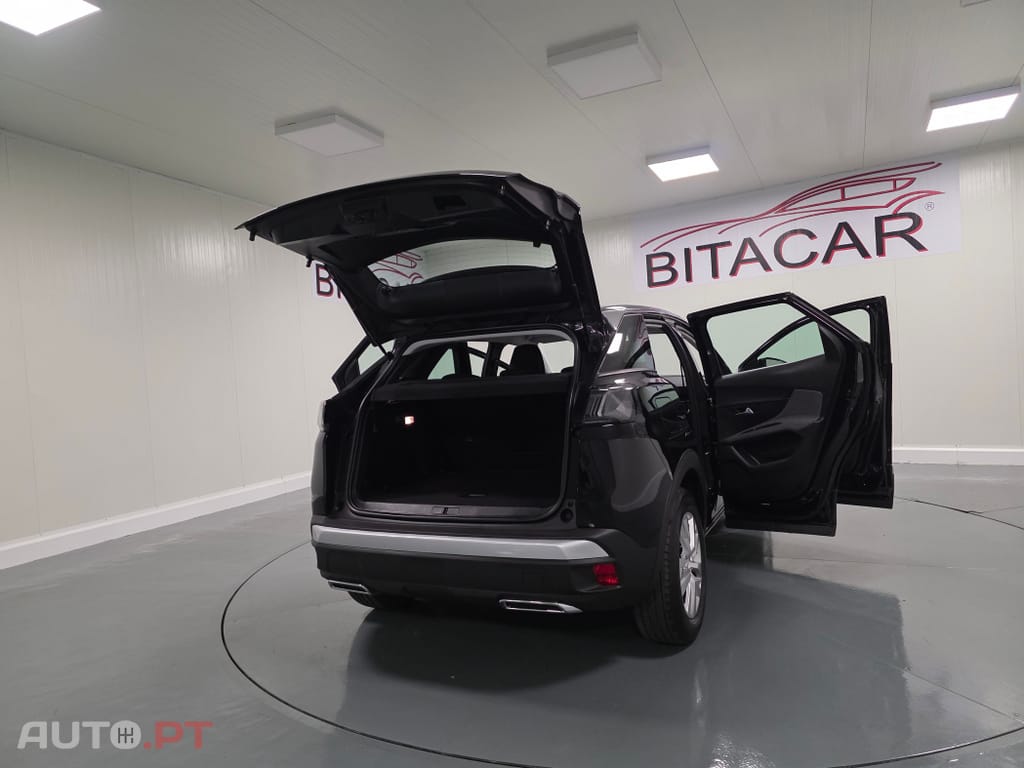 Peugeot 3008 1.5 BlueHDi Style