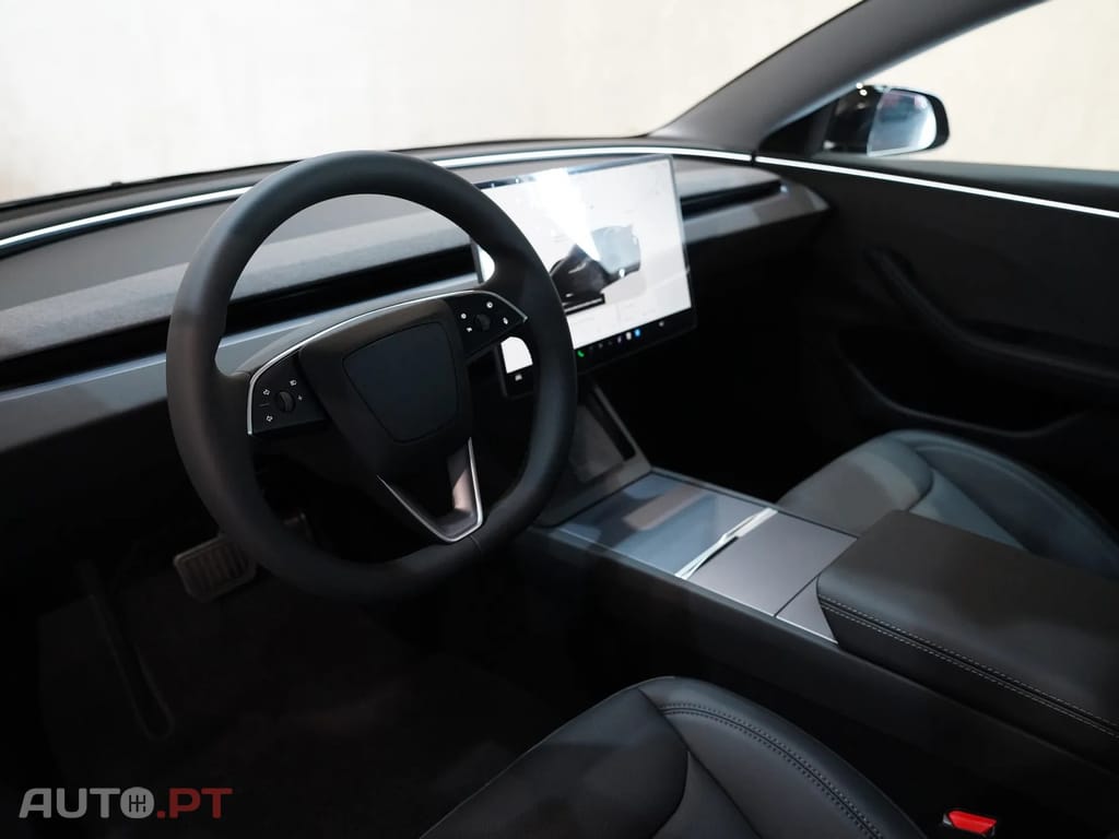 Tesla Model 3 Tração Traseira
