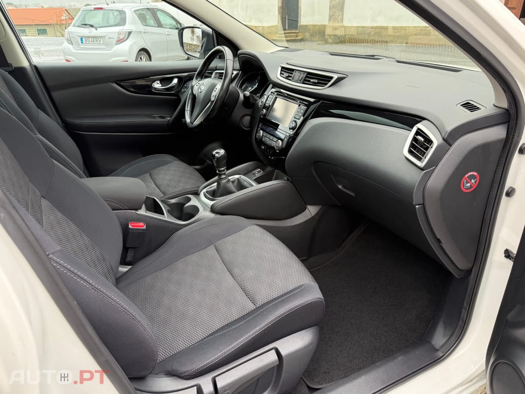 Nissan Qashqai 1.2 DIG-T N-Connecta