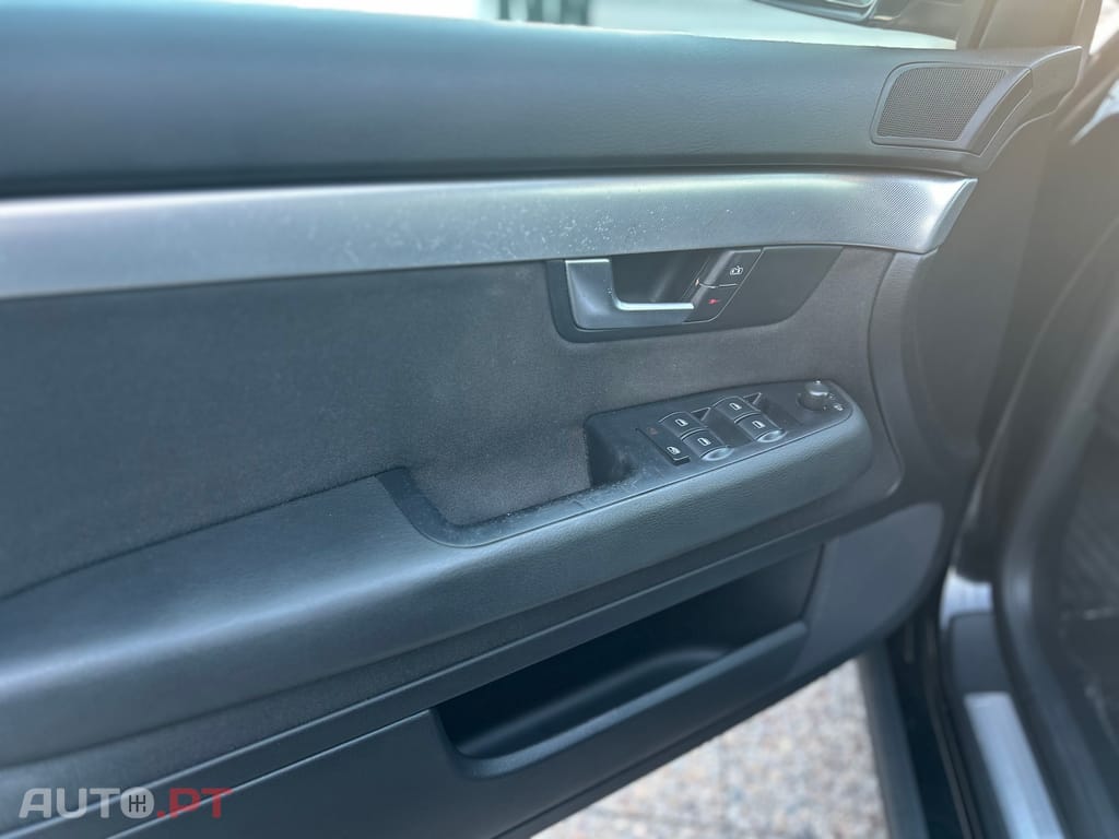 Audi A4 Avant 2.0TDi S-Line