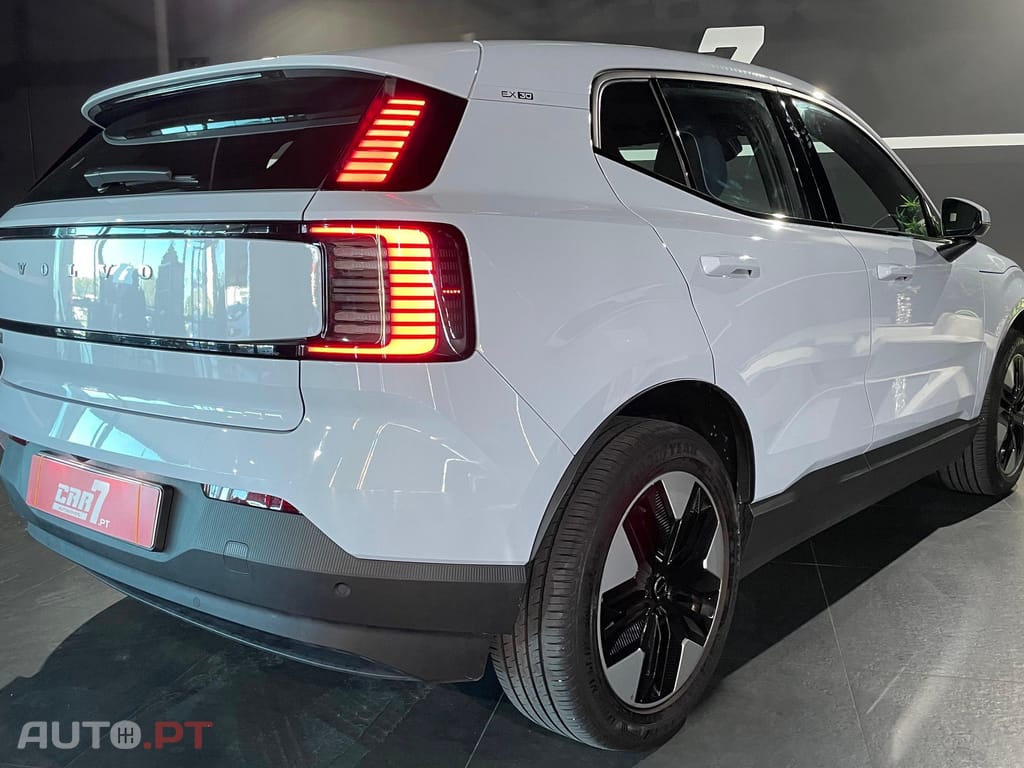 Volvo EX30 69 kWh Single Motor Extended Range Core