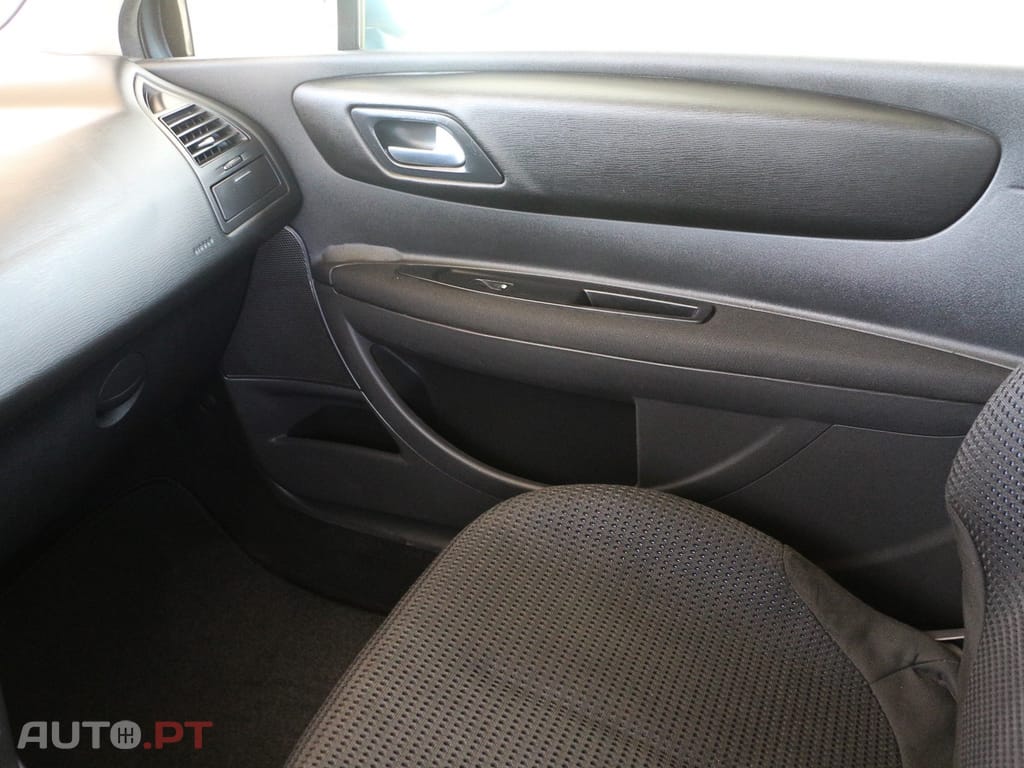 Citroen C4 1.6 HDi 110 VTR