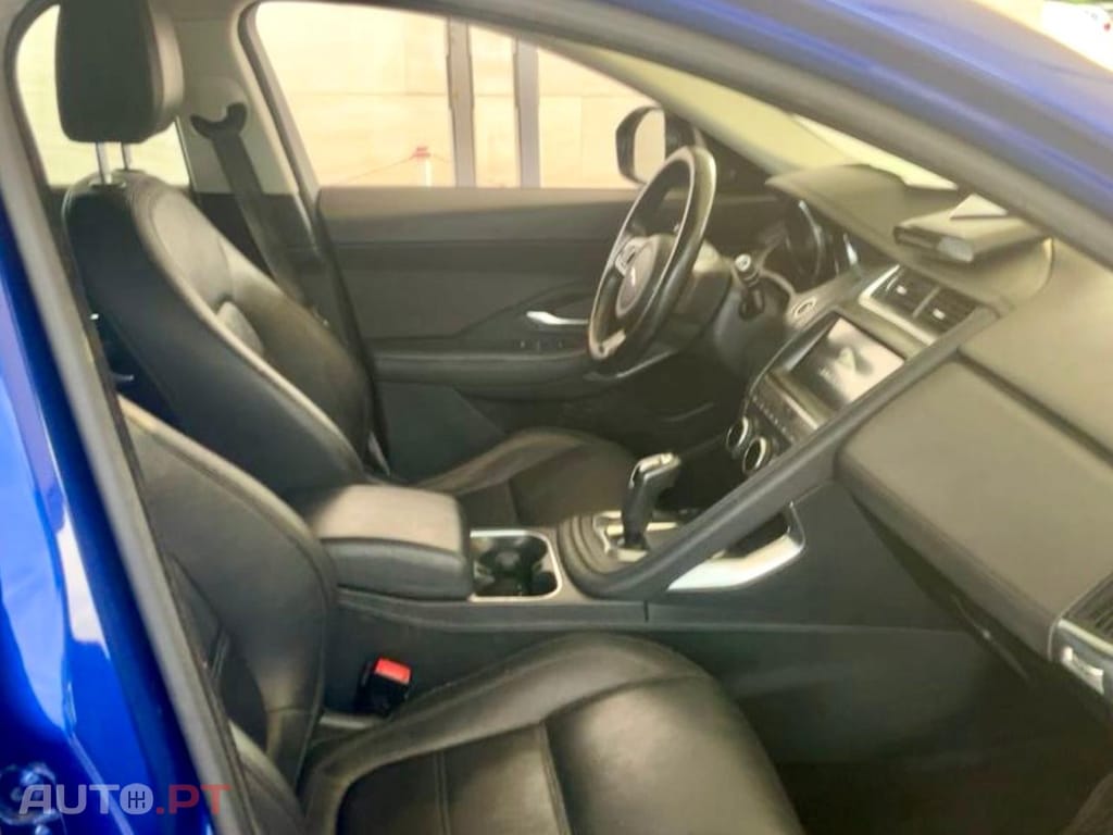 Jaguar E-Pace 2.0 i4D R-Dynamic S AWD Aut.