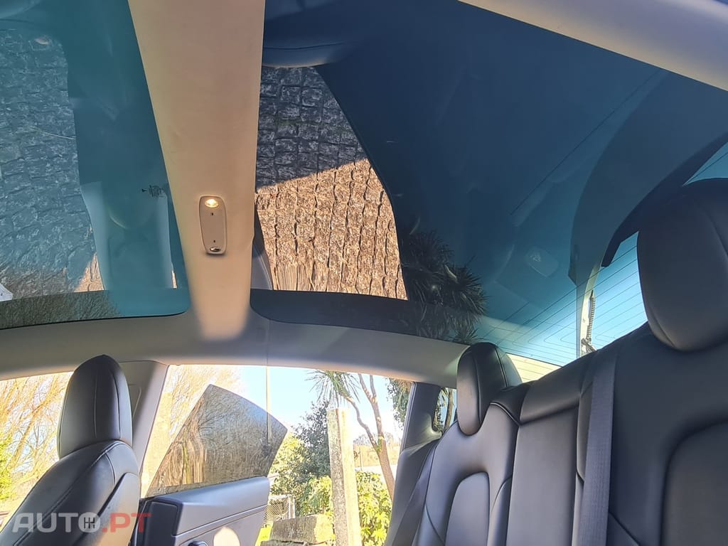 Tesla Model 3 Long-Range Dual Motor AWD