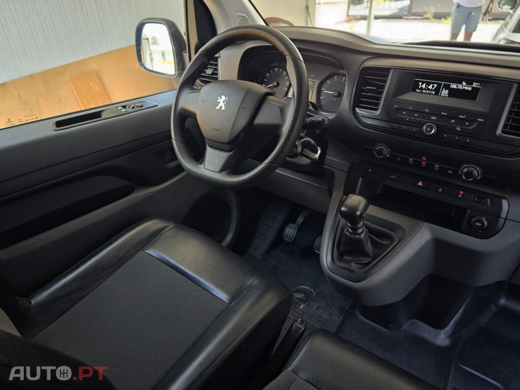 Peugeot Expert 2.0 BlueHDi L2H1 Premium Standard