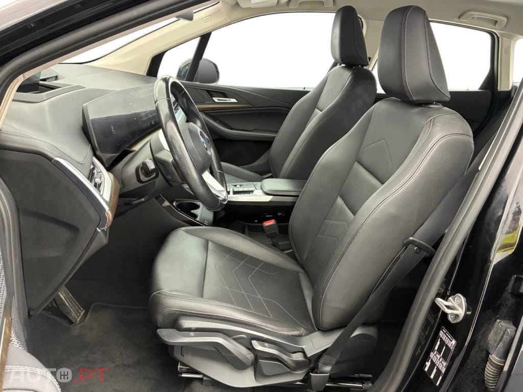 BMW 218 i Business Design DKG