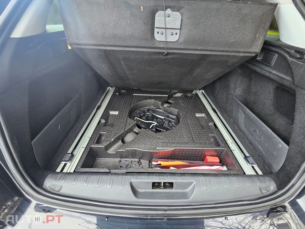 Peugeot 308 SW 1.6 BlueHDi Active J17