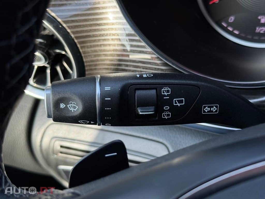 Mercedes-Benz V 300 d Longo Avantgarde