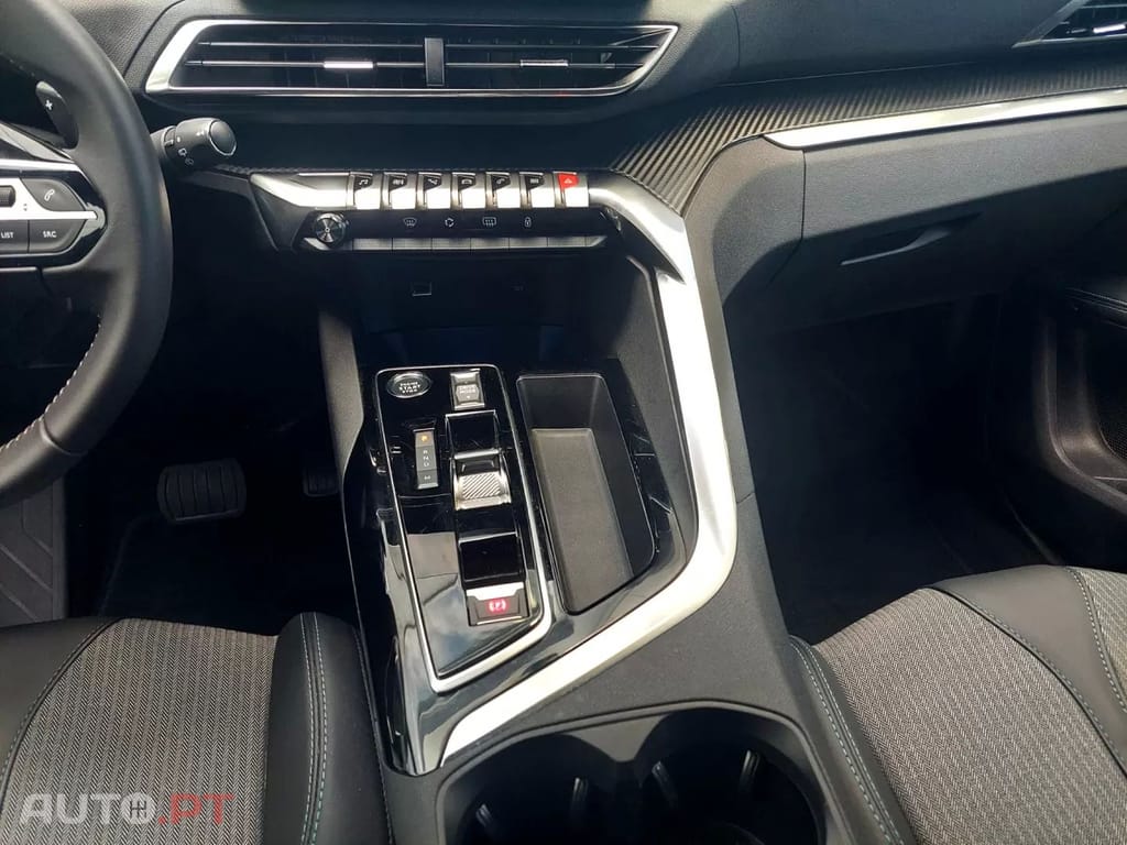 Peugeot 5008 1.5 BlueHDi Allure EAT8