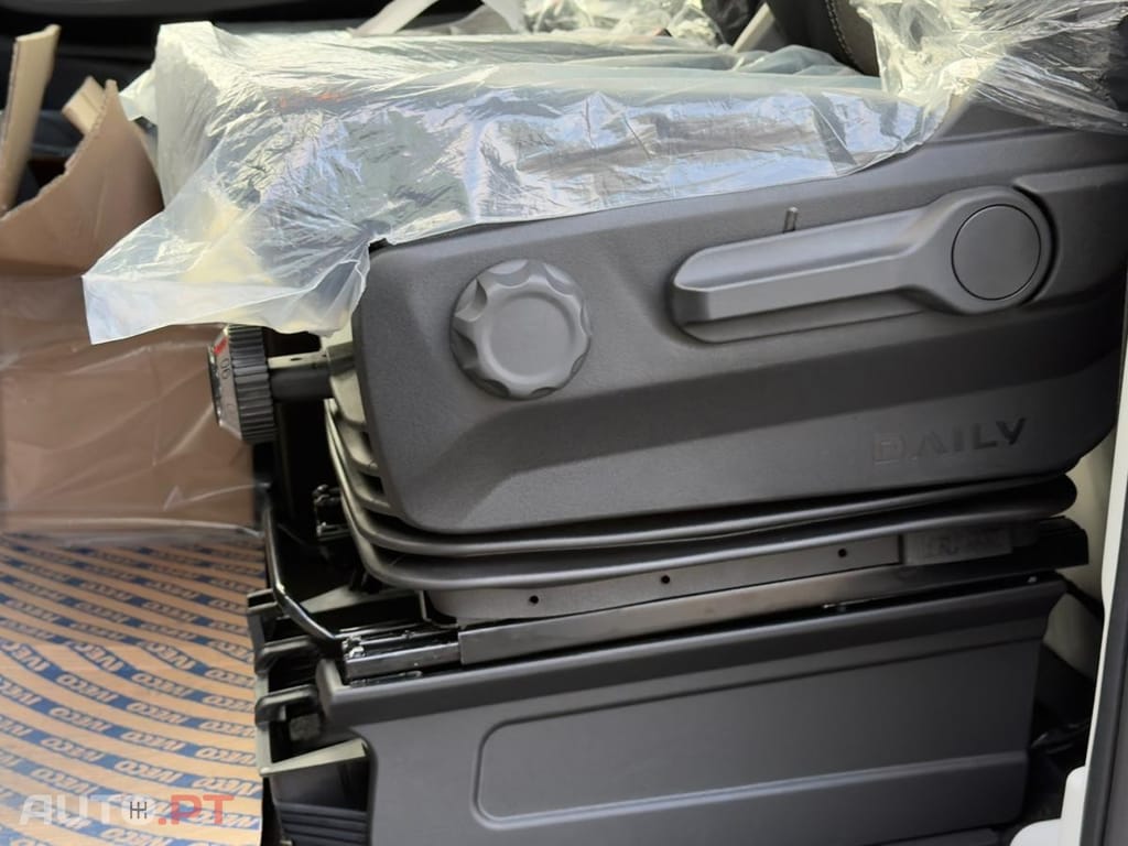 Iveco Daily CAIXA COM 6,19 METROS LIGEIRO