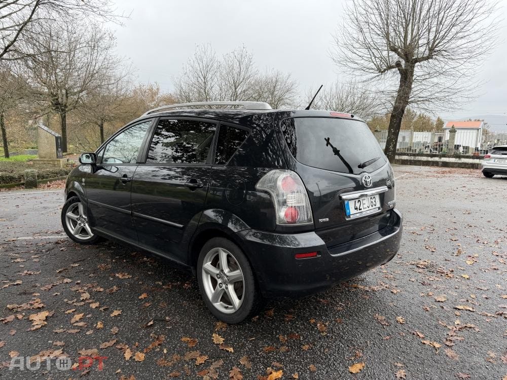 Toyota Corolla Verso 2.2 D-4D High Pack