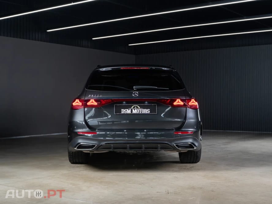 Mercedes-Benz E 300 9G-TRONIC AMG Line