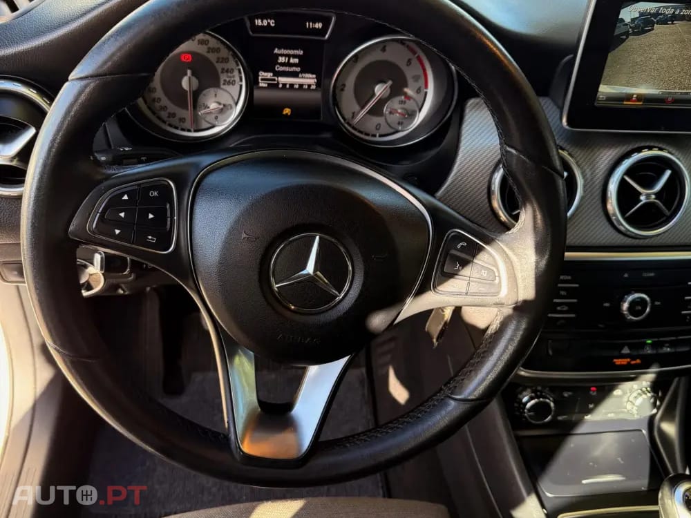 Mercedes-Benz GLA 180 d SENSATION