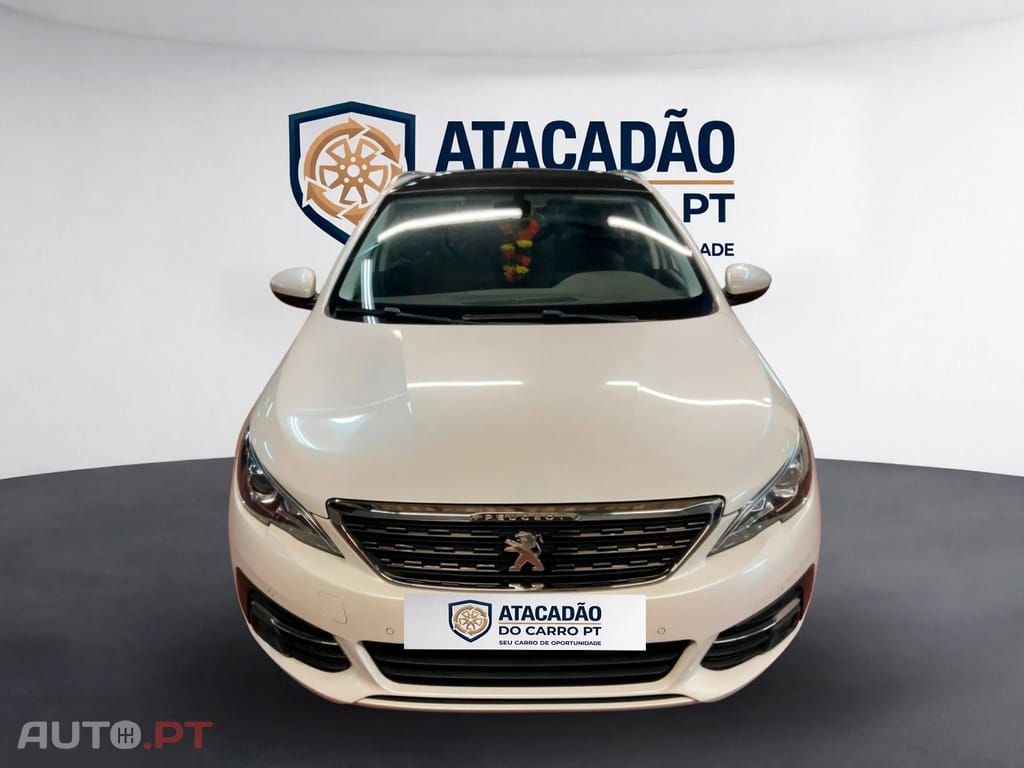 Peugeot 308 SW 1.2 Puretech Allure — fotografia 2