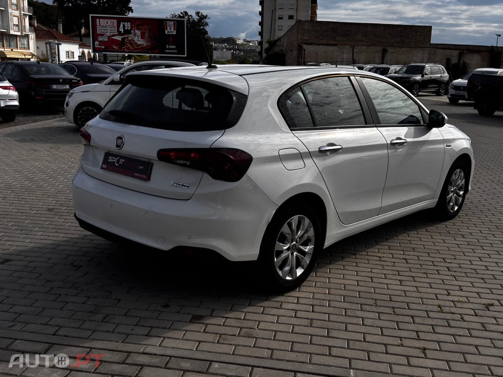 Fiat Tipo 1.3 M-Jet Lounge