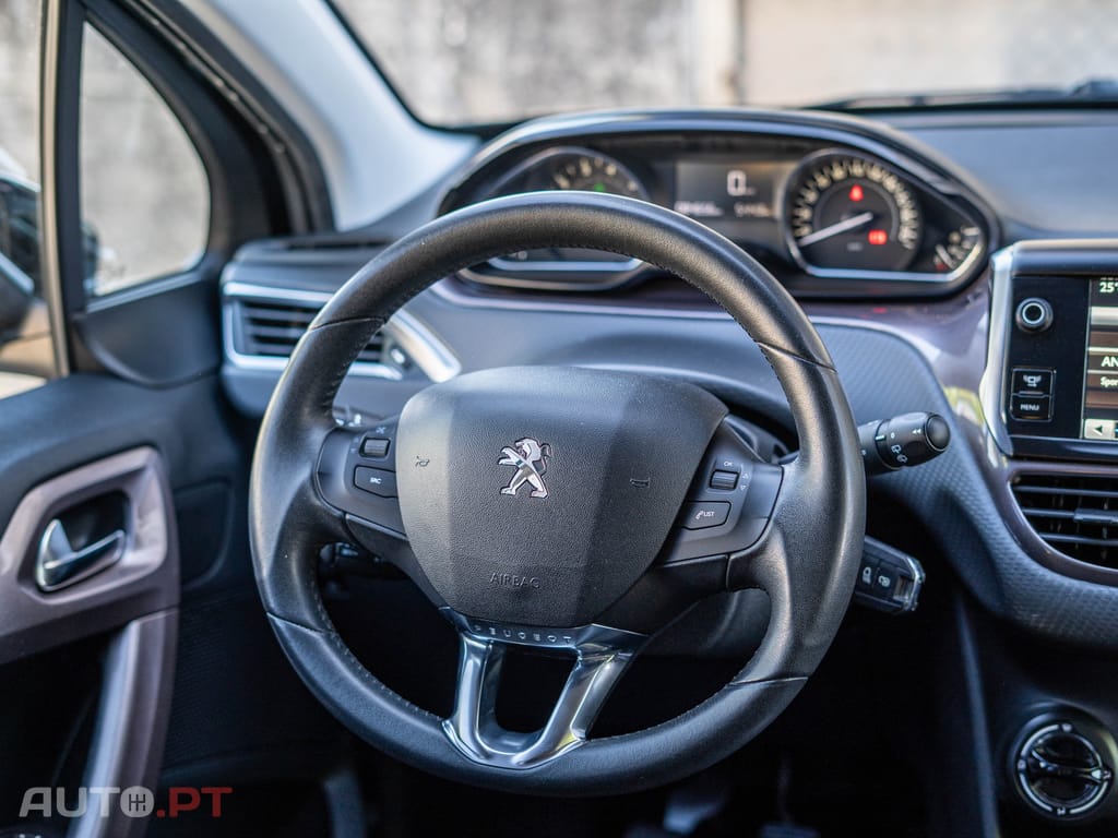 Peugeot 2008 1.2 PureTech Style