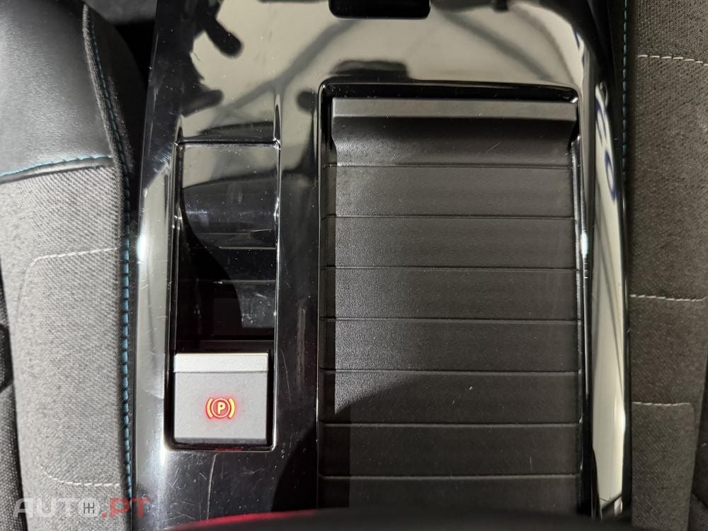 Citroen C4 PureTech 130 Stop&Start EAT8 PLUS