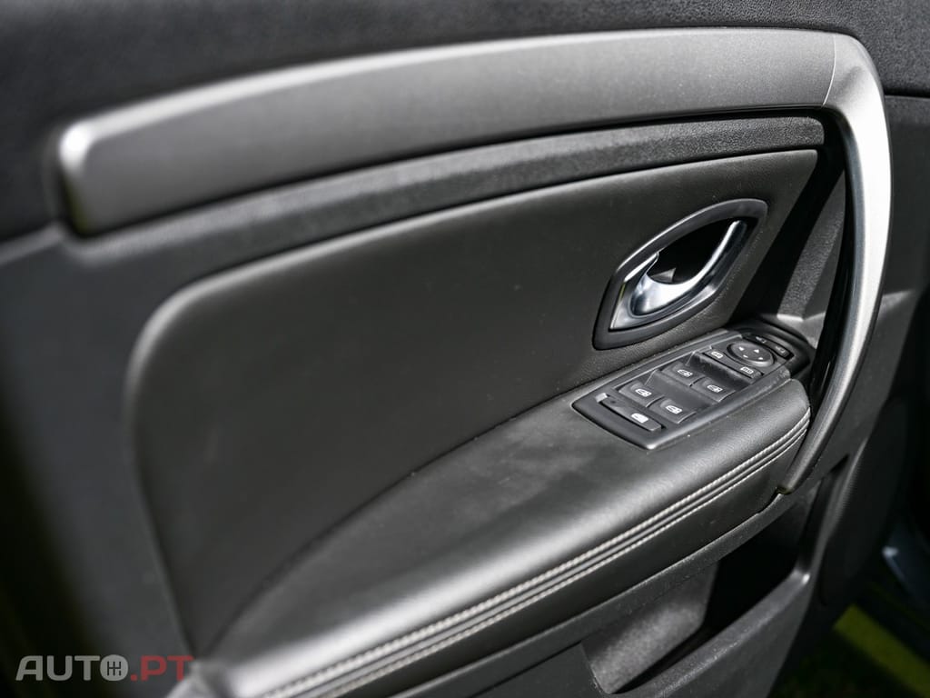 Renault Laguna Break 2.0 dCi Dynamique S 120g