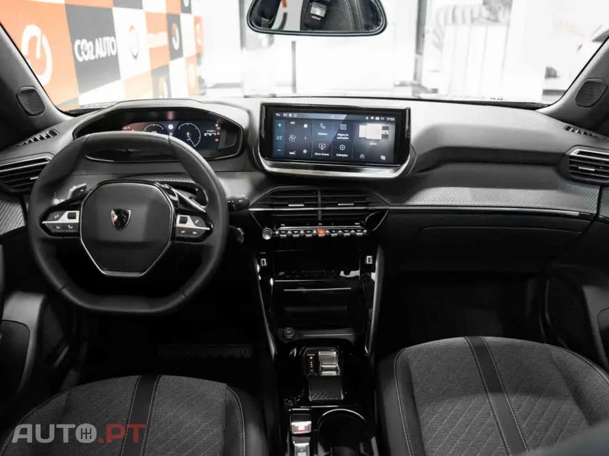 Peugeot 2008 1.2 PureTech Allure EAT8