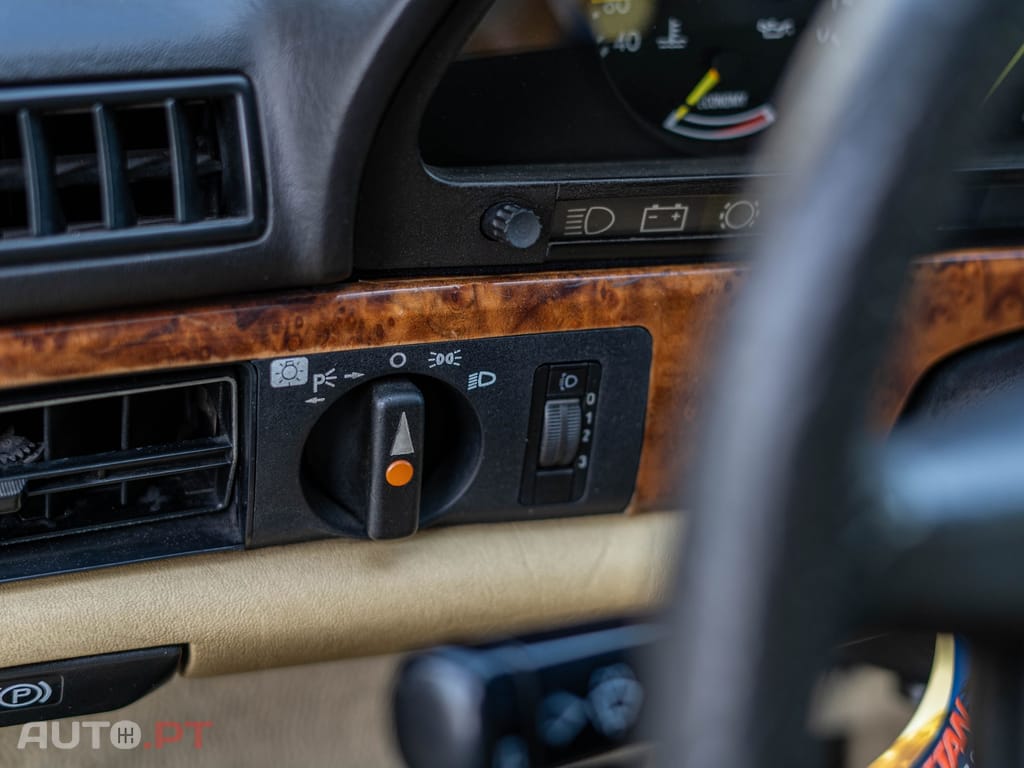 Mercedes-Benz 500 SEC W126