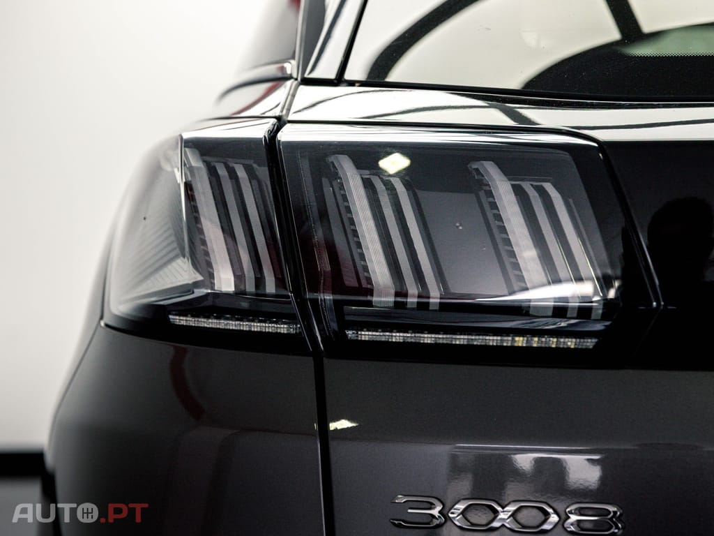 Peugeot 3008 1.6 Hybrid Allure Pack e-EAT8