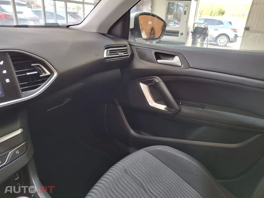 Peugeot 308 SW 1.6 BlueHDi Allure EAT6