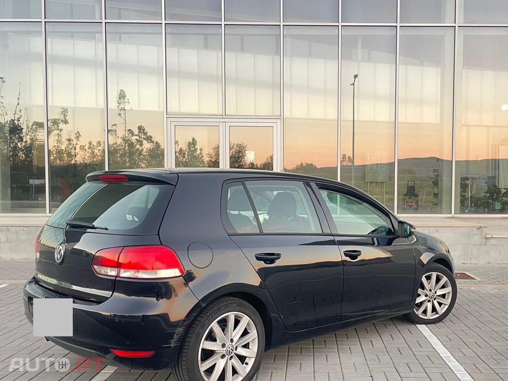 Volkswagen Golf 1.6 TDi Confortline