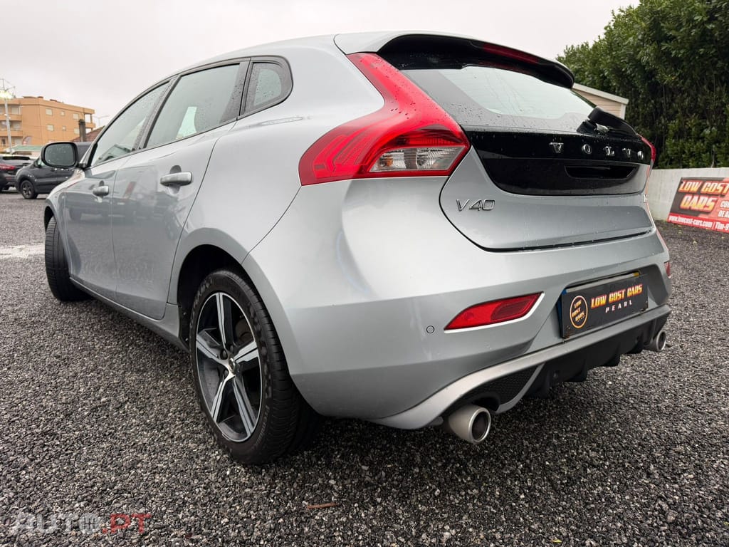 Volvo V40 2.0 D2 R-Design
